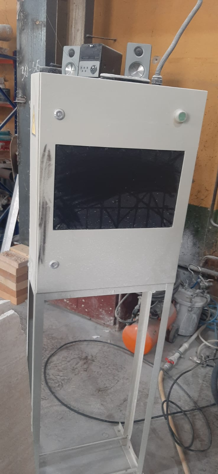 Распиловочный станок Akrivos Machines