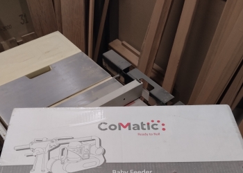 Универсальный автоподатчик фирмы «CoMatic» для деревообрабатывающего станка