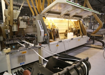 Поточная линия для производства корпусной мебели