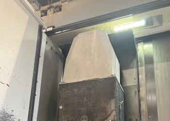 Вертикальный обрабатывающий центр с ЧПУ MAZAK VTC 800/30 SR