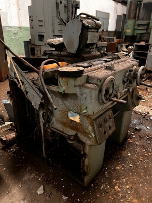 Круглошлифовальный универсальный станок 3А110