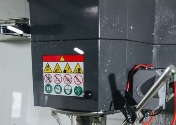 Вертикально-фрезерный обрабатывающий центр haas VM-3