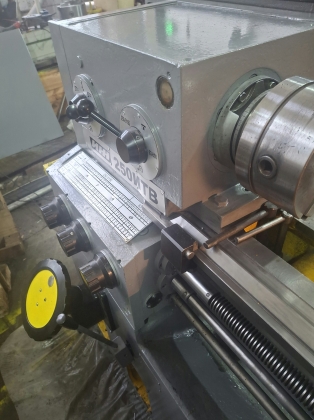 Станок токарный