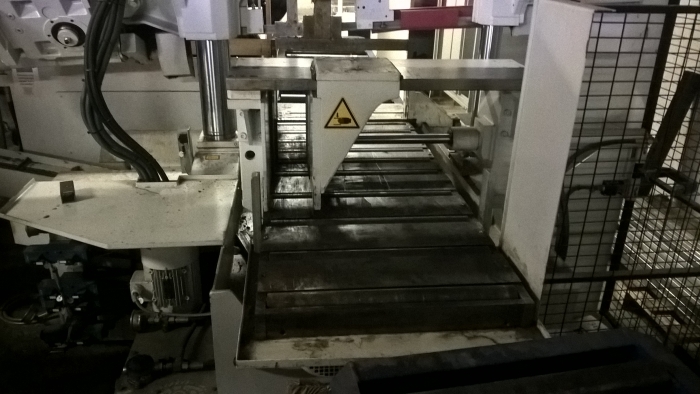 Разрезной станок Behringer