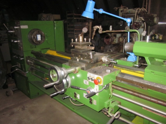 Продаю станок токарно-винторезный SN-402
