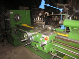 Продаю станок токарно-винторезный SN-402