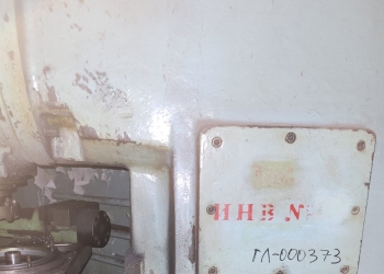 Вертикально-фрезерный станок 6Р12