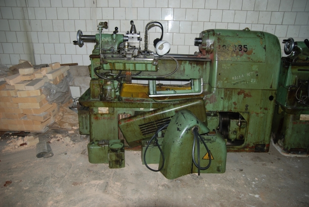 Станок токарно-винторезный  dlz 315/500