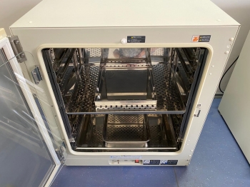 Углекислотный CO2 инкубатор SANYO MCO-20AIC