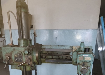 Вертикально-сверлильный станок 2Е52