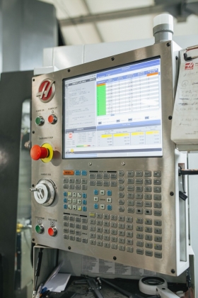 Вертикально-фрезерный обрабатывающий центр haas VM-3