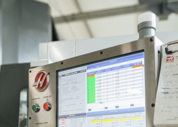 Вертикально-фрезерный обрабатывающий центр haas VM-3