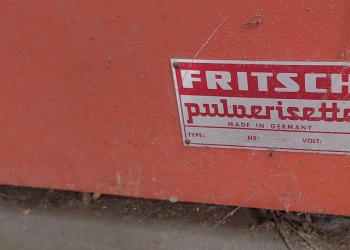 Планетарная шаровая мельница для керамики