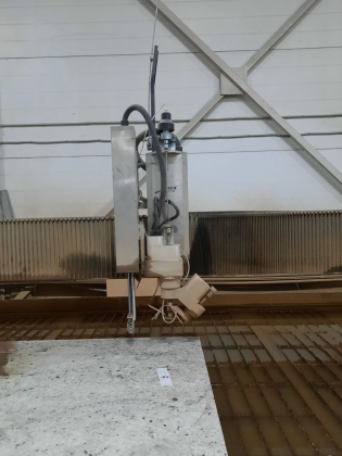 Станок гидроабразивной резки APW S4020BA (2025 года) 5 осей Б/У