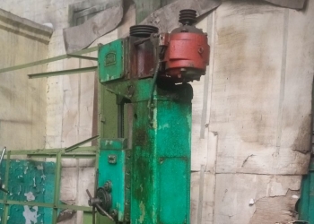 Вертикально-сверлильный станок 2А135