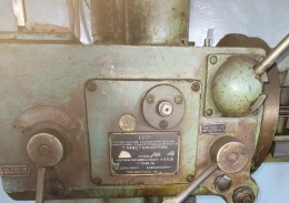 Вертикально-сверлильный станок 2Е52