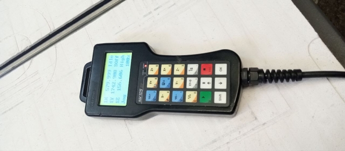 Фpезepно-гpавиpoвaльный стaнoк с ЧПУ МULТICUT 3000.