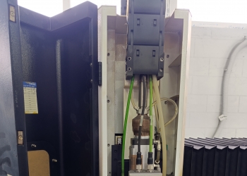 Установка лазерной резки GWEIKE LF3015CN 2000ВТ RAYCUS