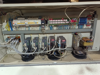 Фрезерный станок ЧПУ