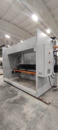 Лиcтогибoчный гидравличеcкий пpесс Еrmaksаn