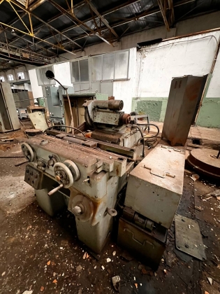 Круглошлифовальный универсальный станок 3А110