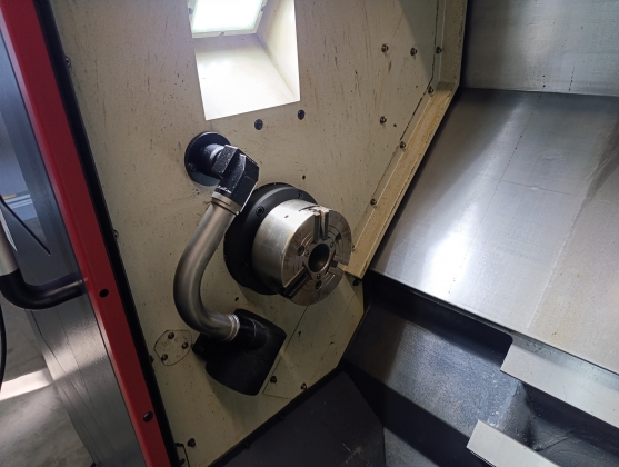 Токaрнo-фрeзeрный станок SMEC SL2000AM с устройством подачи прутка Fedek DH65L-S2