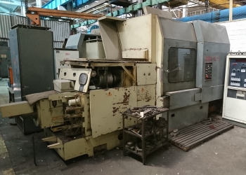 Токарный станок DF3NC  (типа 1П756)