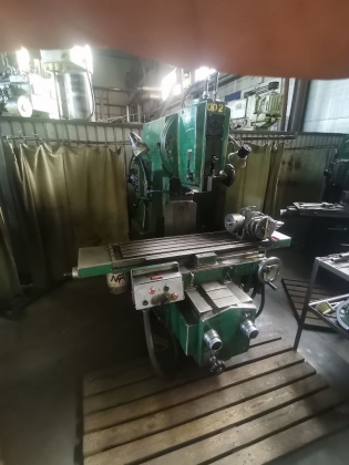 Вертикально-фрезерный станок 6Т12 (Инв. №0002)