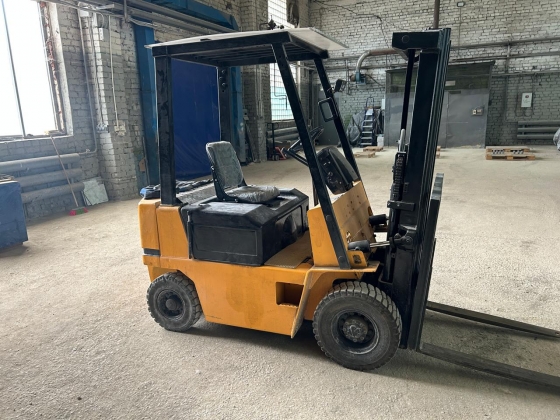 Вилочный погрузчик  Daewoo D15S