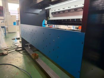 WE67K100T3200 сервогидравлический гибочный станок с ЧПУ