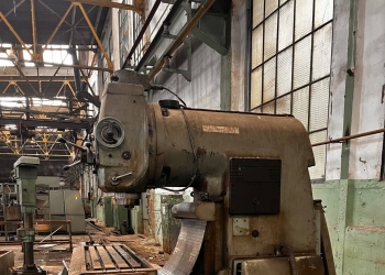 Вертикально-фрезерный станок СФ-40ПФ-1