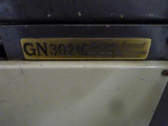 Термоформовочная машина GN модели 3021 Шириной 760 мм. 1998 г.