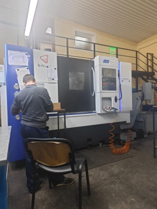 Токарно фрезерный станок с чпу бу Z-mat DT500 E