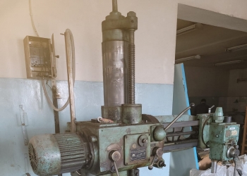 Вертикально-сверлильный станок 2Е52