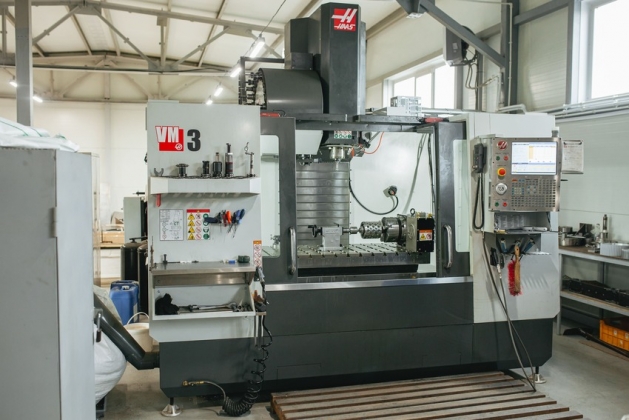 Вертикально-фрезерный обрабатывающий центр haas VM-3