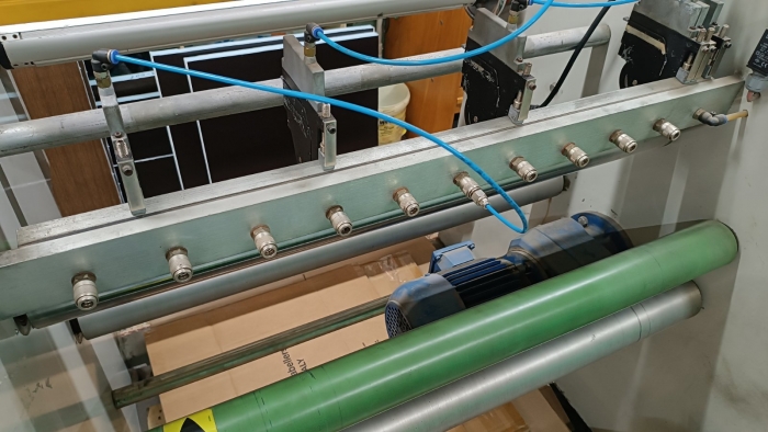 Станок для нарезки пленки ПВХ.