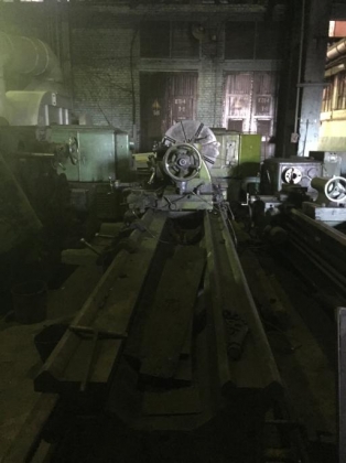 Продаю токарно-винторезный станок мод.РТ-100 (1М65) РМЦ 10м