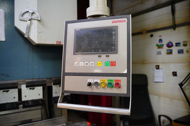 Durma AD-R 30100 с чпу DT-10 Пресс листогибочный
