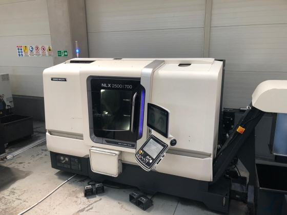 Токарно-фрезерный станок DMG Mori NLX 2500/700