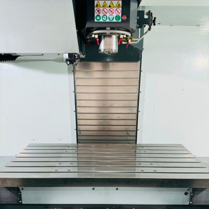 Фрезерный обрабатывающий центр с ЧПУ Haas VF-5/40