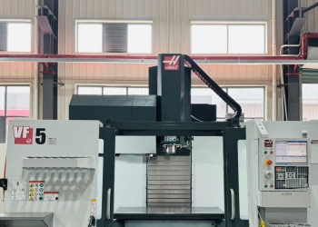 Фрезерный обрабатывающий центр с ЧПУ Haas VF-5/40