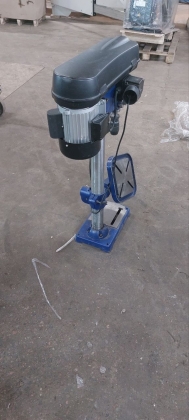 Вертикально-сверлильный станок Einhell BT-BD 1020