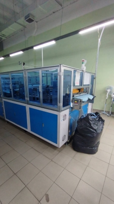 Оборудование для производства халатов из нетканых материалов