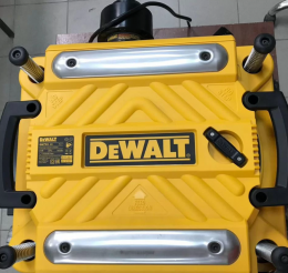 Рейсмусовый станок DEWALT DW735