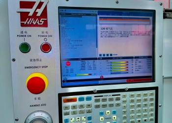 Фрезерный обрабатывающий центр с ЧПУ Haas VF-5/40