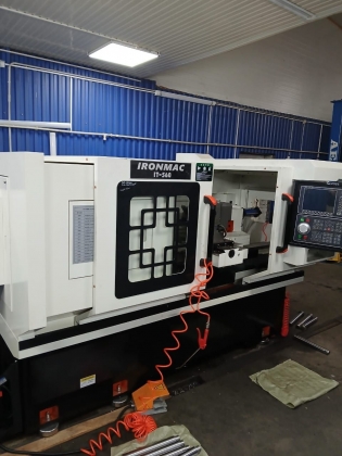 Токарный станок на горизонтальной станине IRONMAC IT- 560, W23523