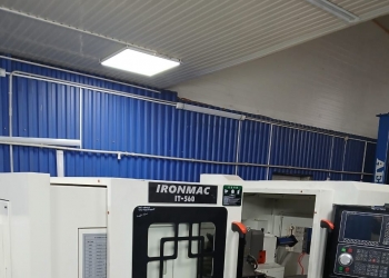 Токарный станок на горизонтальной станине IRONMAC IT- 560, W23523