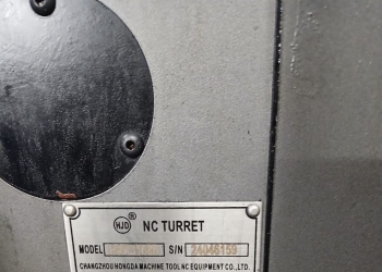 Токарный станок на горизонтальной станине IRONMAC IT- 560, W23523