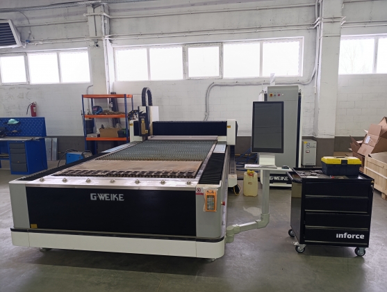 Установка лазерной резки GWEIKE LF3015CN 2000ВТ RAYCUS