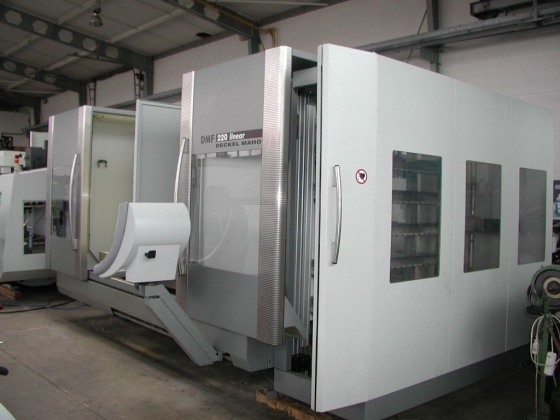 Фрезерный станок DECKEL MAHO DMF 220